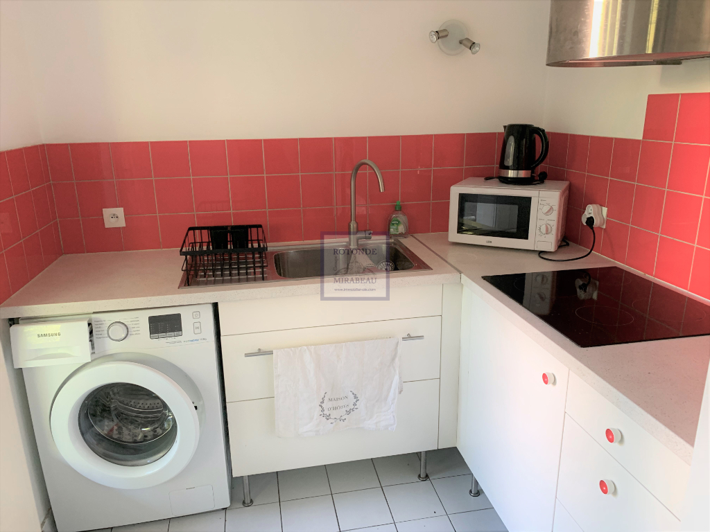 Location Appartement AIX EN PROVENCE séjour de 20.2 m²