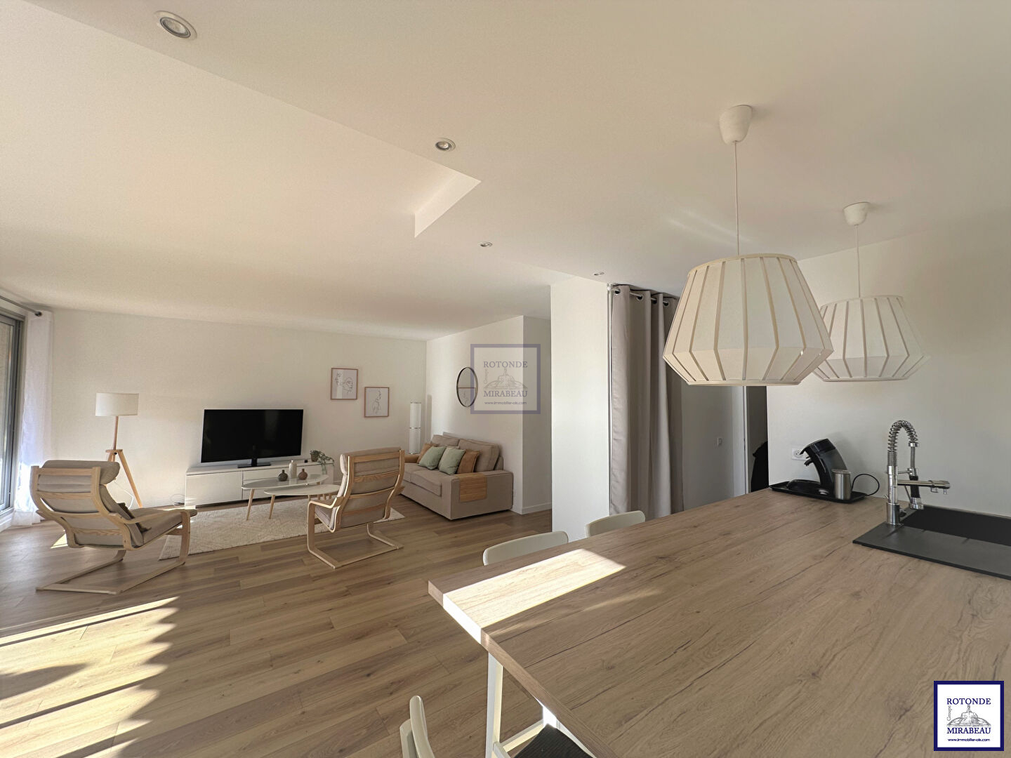 Location Appartement AIX EN PROVENCE surface habitable de 80.95 m²